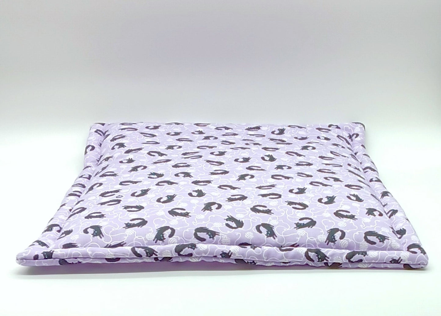 Handmade Oversized Catnip Mat, Extra-Potent High-Altitude Catnip, 14"x18.5"