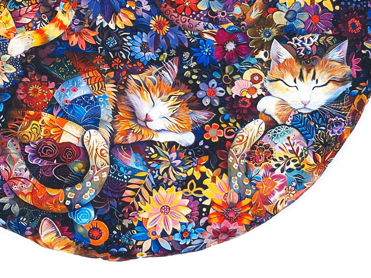 Round Catnip Mat for Cats, Sleeping Cats & Flowers Cat Cushion, 16.5 Inch