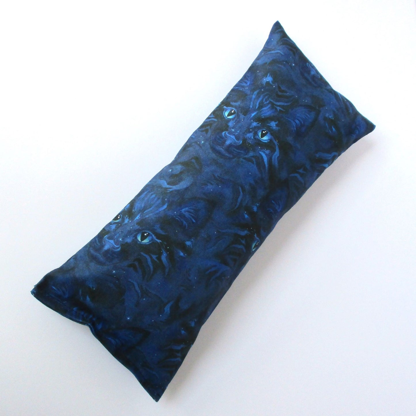 Catnip Kick Stick for Cats, High-Altitude Catnip & Buckwheat Hulls, Midnight Blue Mystical Cat Eyes Cat Kicker Toy