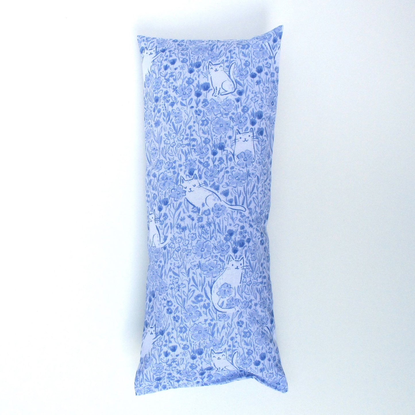 Catnip Kick Stick for Cats, High-Altitude Catnip & Buckwheat Hulls, Blue Floral Cats in Garden Cat Kicker Toy