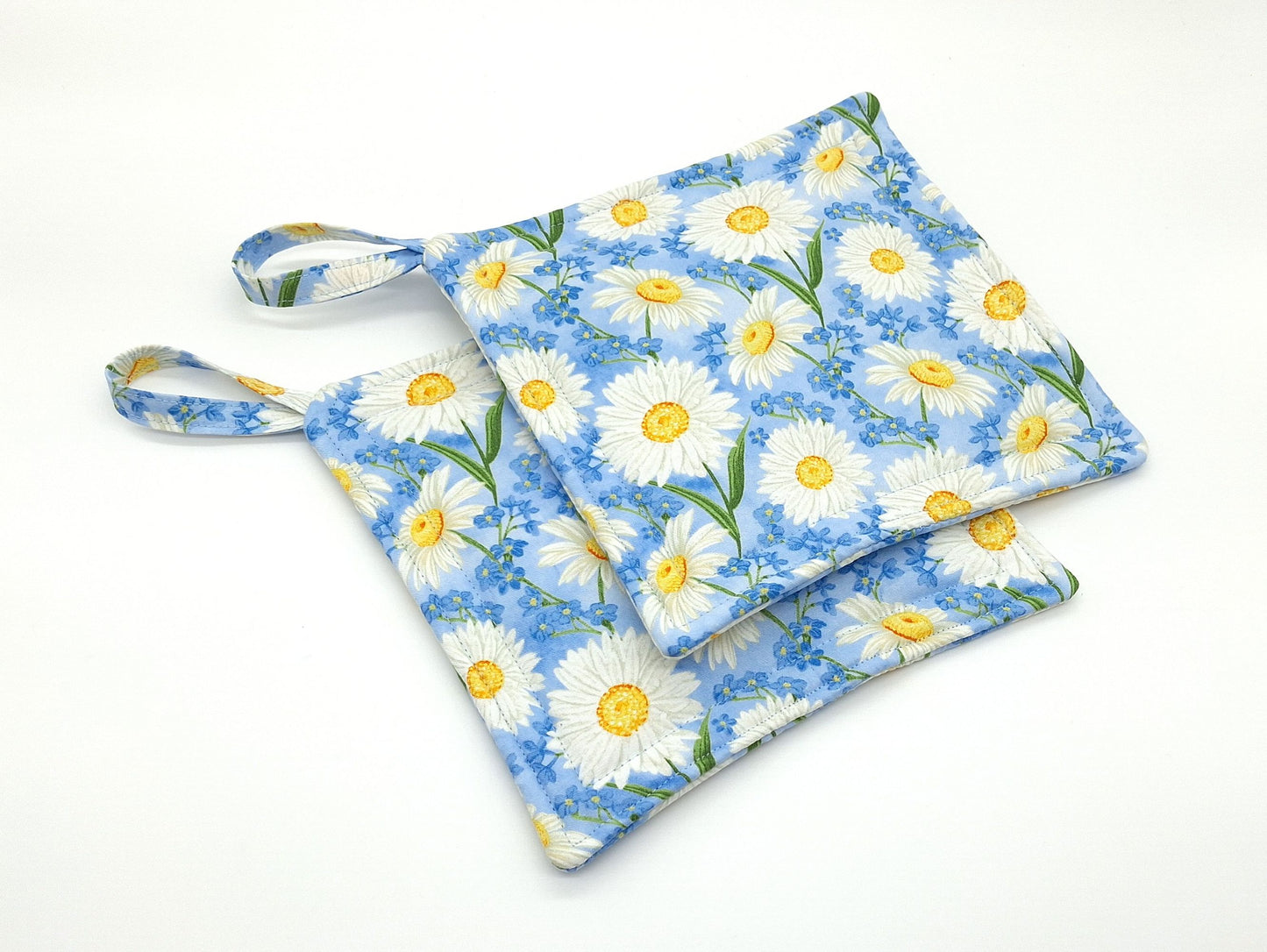Daisy Potholders Set of 2, Farmhouse Floral Kitchen, Heat Resistant, Handmade Cotton Trivets