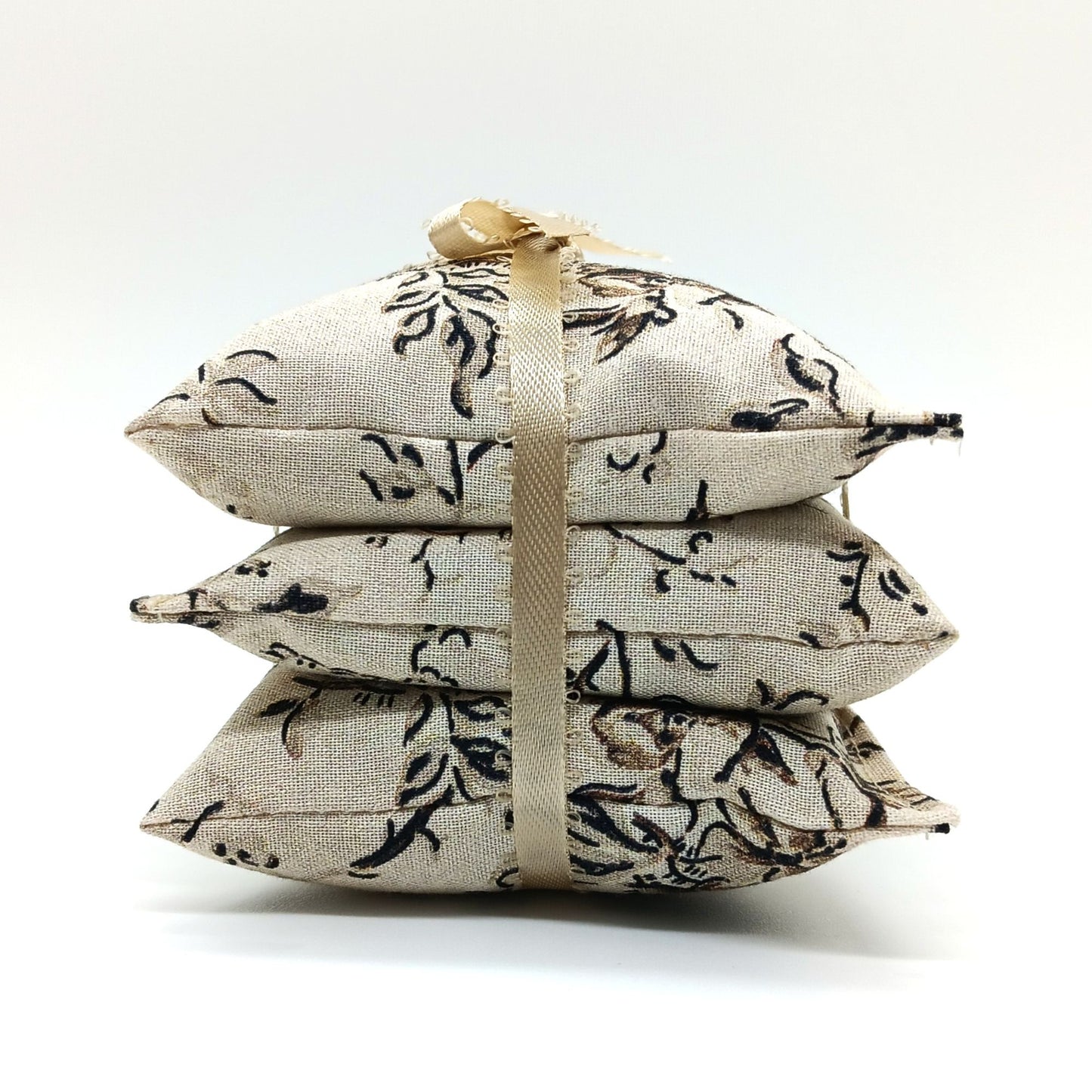 French Lavender Sachets, Set of 3 Elegant Victorian Wallpaper Style
